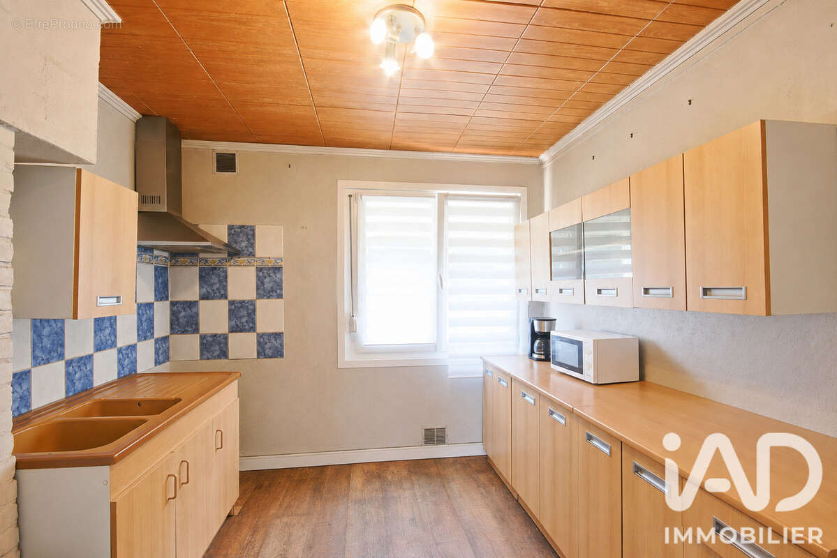 Maison 82 m² à Saint-Nicolas  - photo 7