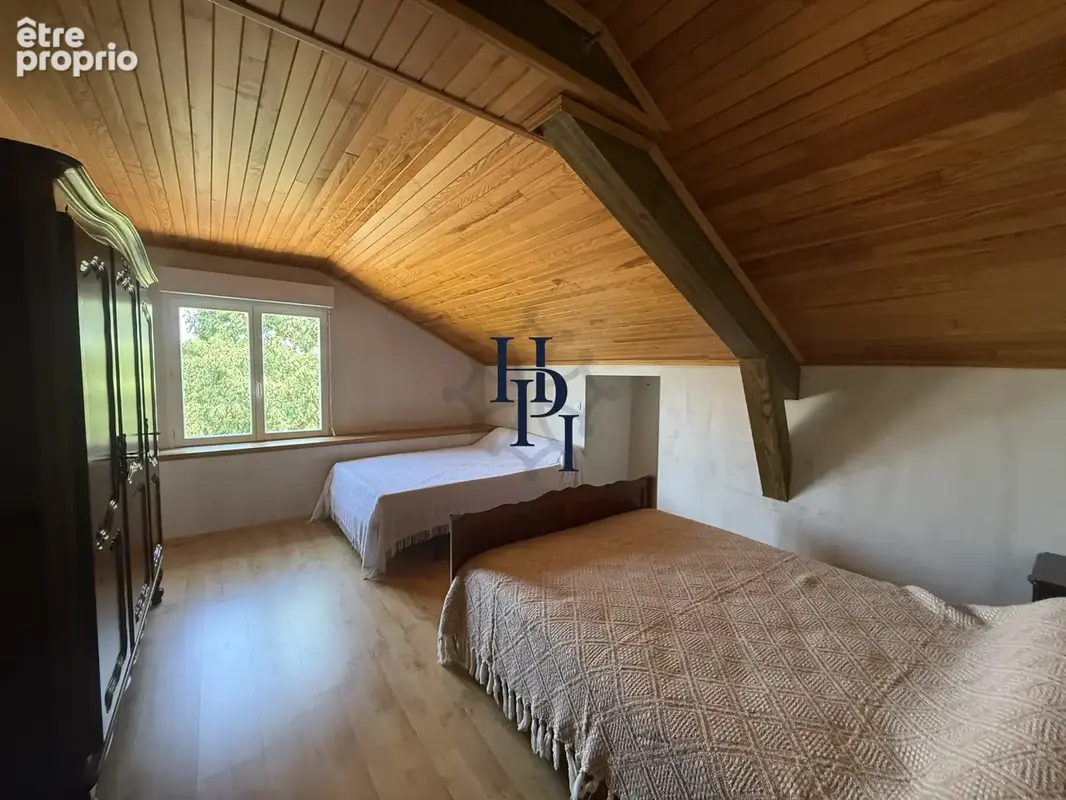 Vente Maison avec dépendances et terrains Montaigut - photo 9
