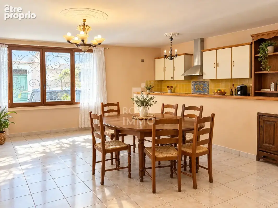 Appartement à CUERS