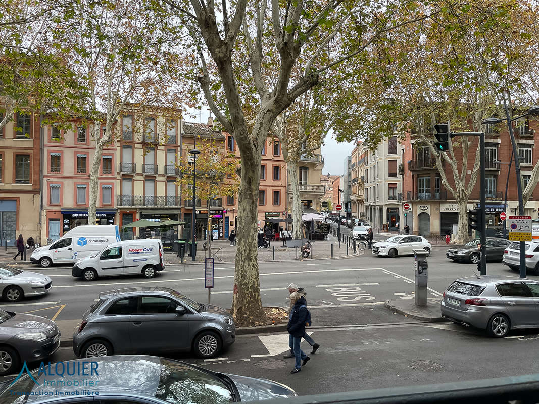 Face st Sernin appt Haussmannien garage et parking - photo 5