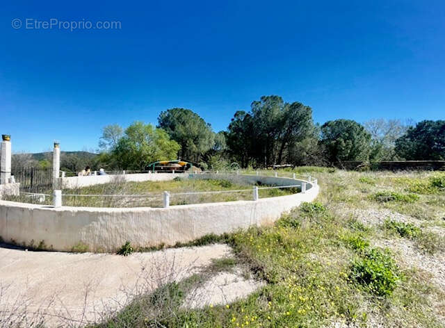 Terrain à VIDAUBAN