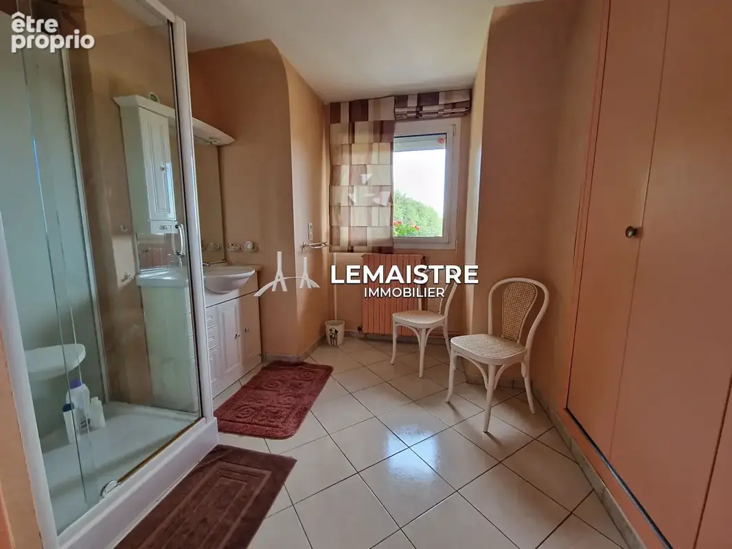 Maison à vendre - proche St-Romain - 199 m² - Sous-sol complet - jardin et verger - photo 9