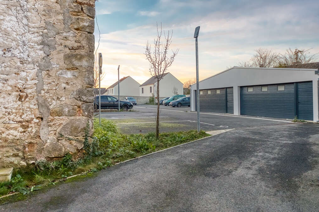 Appartement à GRISY-SUISNES