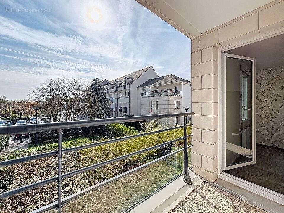 Appartement à MONTIGNY-LE-BRETONNEUX