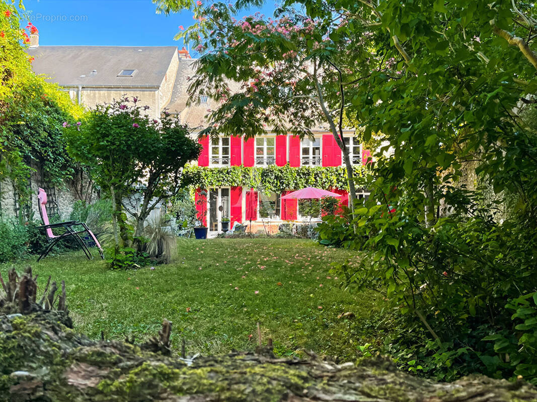 Maison à ETAMPES