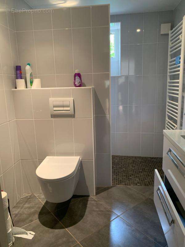 Maison familiale 121 M2 plein bourg - photo 6