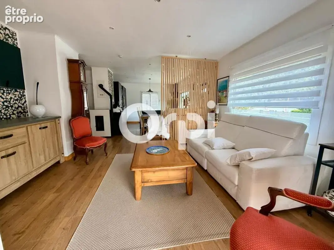 Ensemble immobilier avec habitation principale, dépendance et revenu locatif – Terrain de 1 004 m²

ALLEVARD-LES-BAINS – 38580 - photo 9