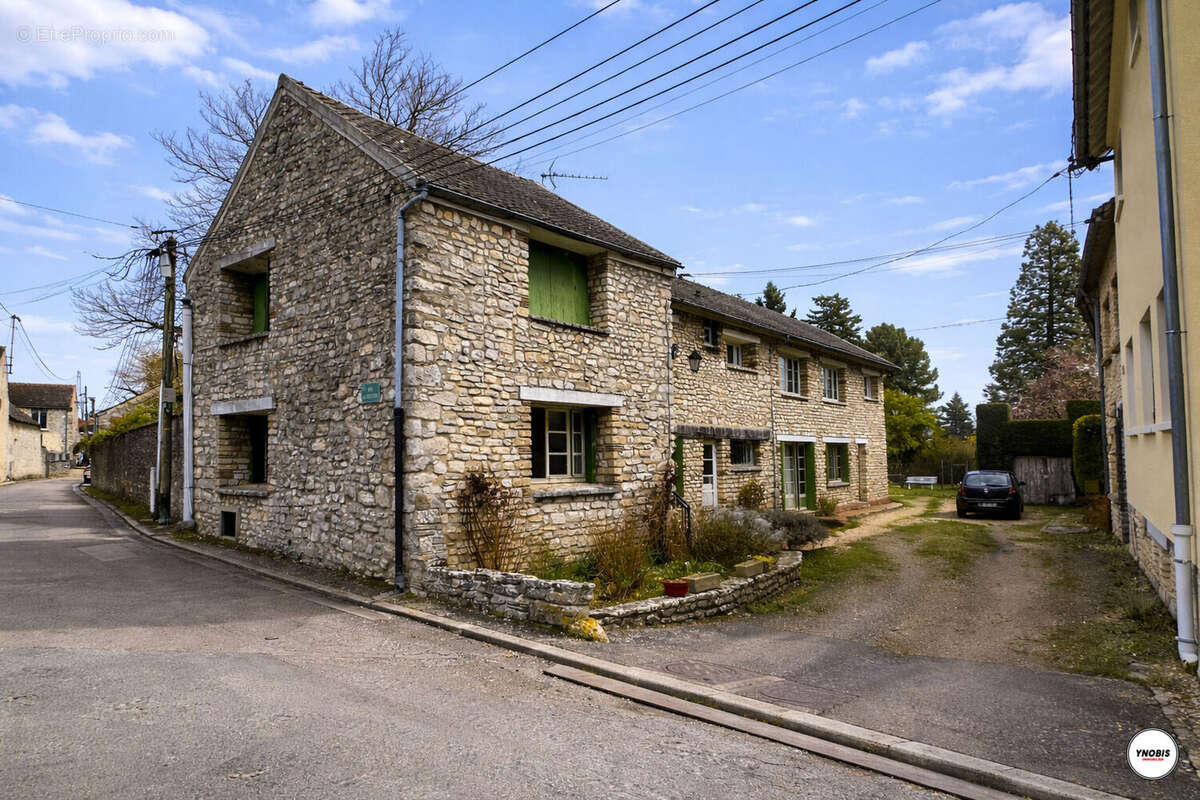 Maison à MONTAINVILLE