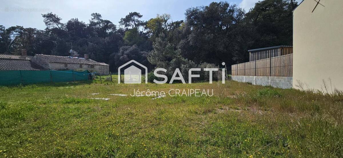 Photo 1 - Terrain à LONGEVILLE-SUR-MER