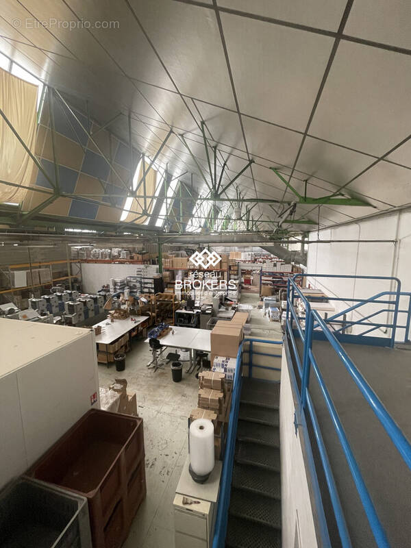 Commerce à NANTERRE