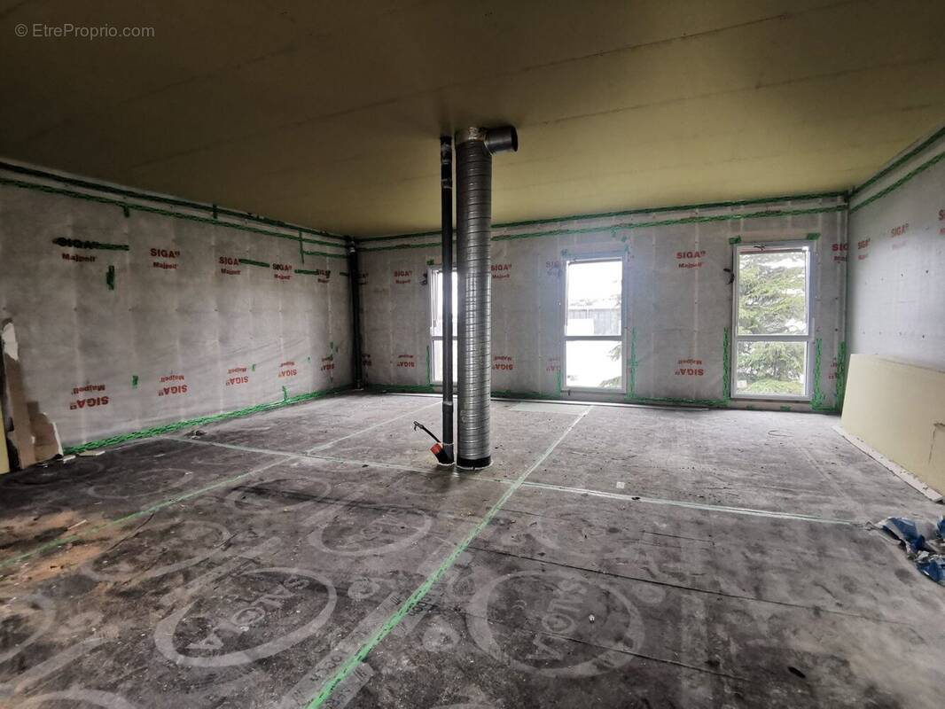 Commerce à SAINT-AVE