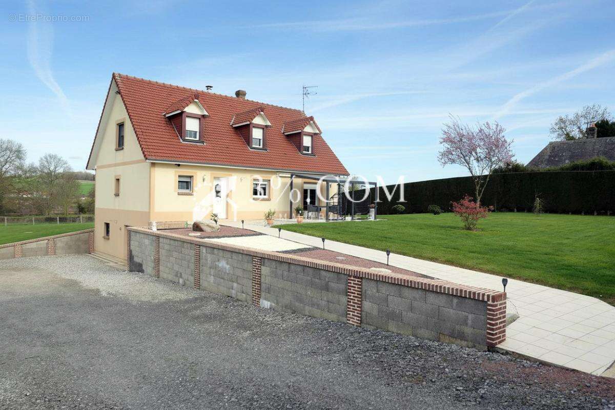 Maison à FREAUVILLE