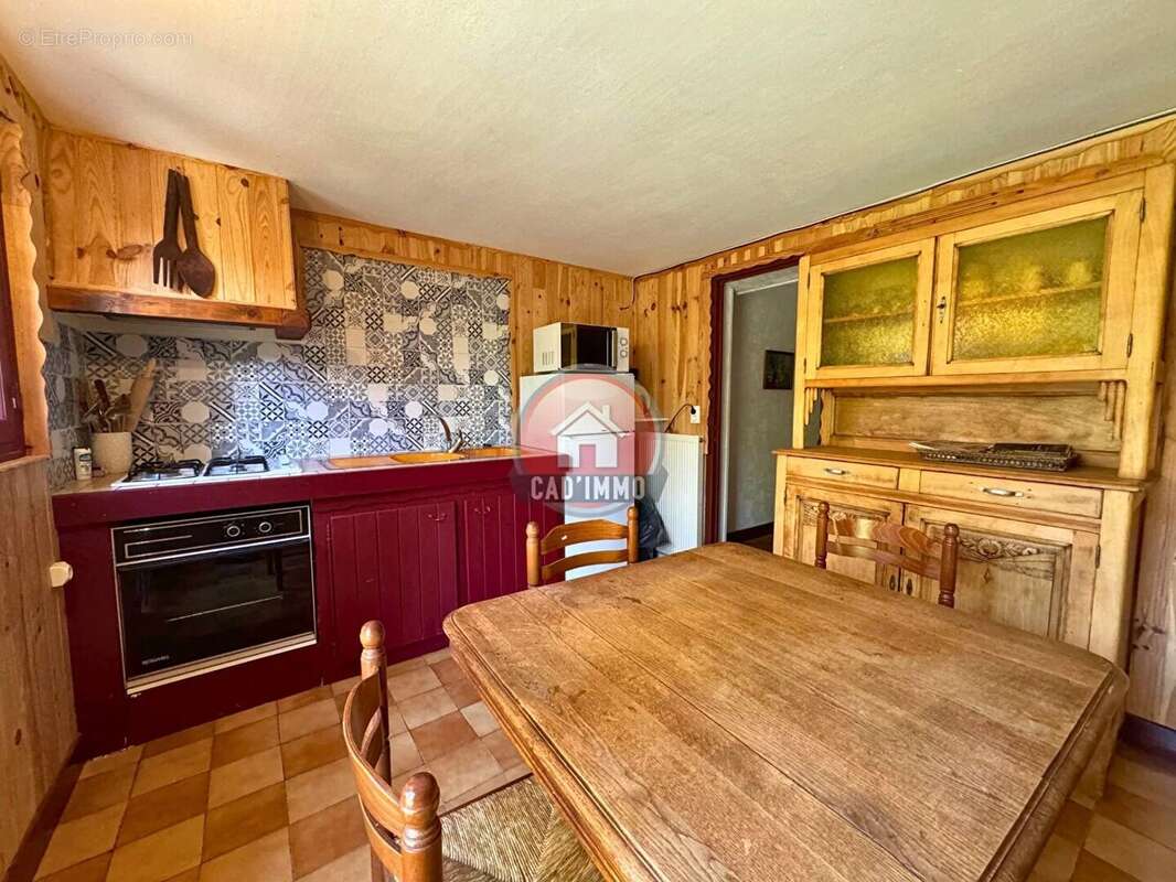 Maison à LE BUISSON-DE-CADOUIN