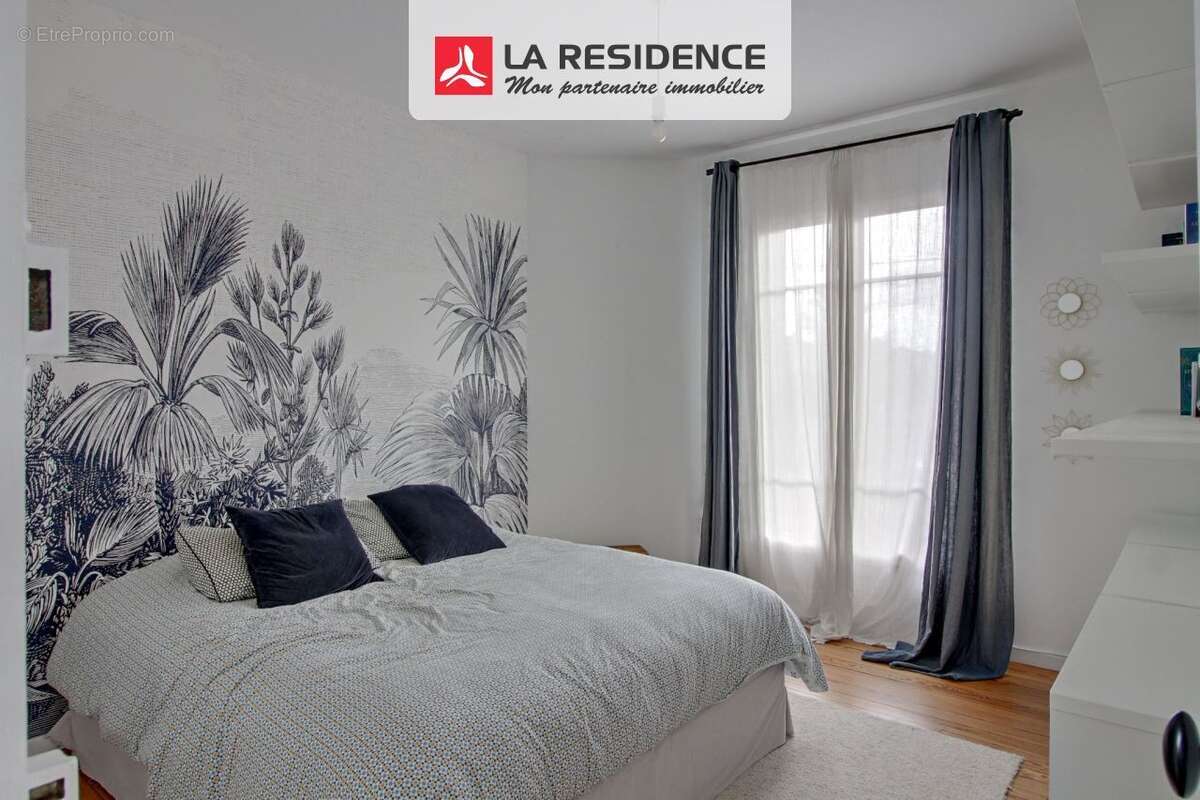 Maison à LES MUREAUX