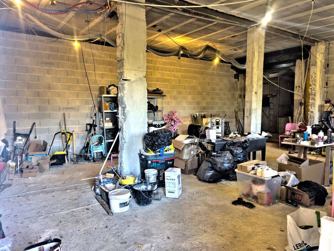 Maison à SAINT-LAURENT-DU-VAR