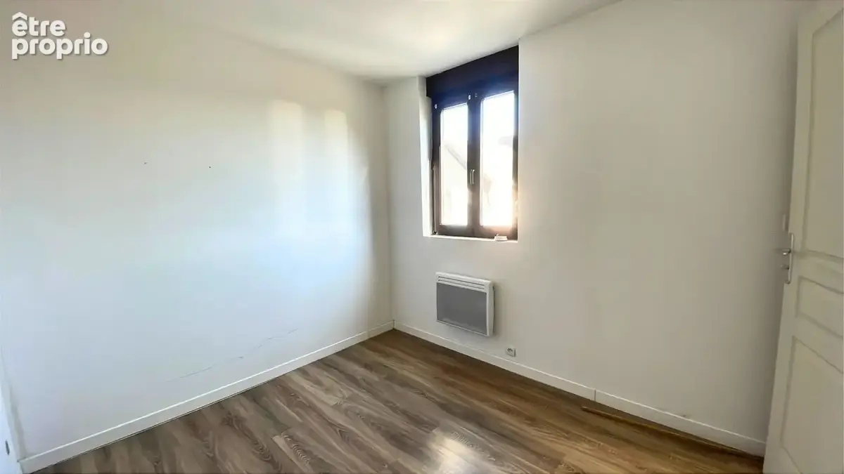 Maison rénovée à Halluin — rue calme, proche commodités - photo 11