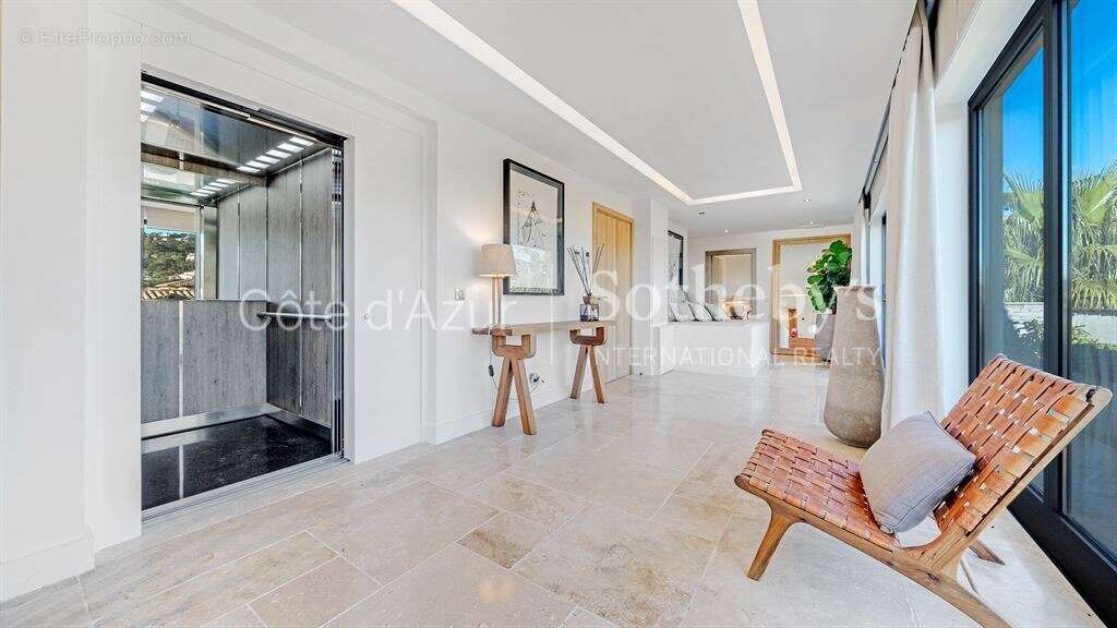 Appartement à LES ISSAMBRES