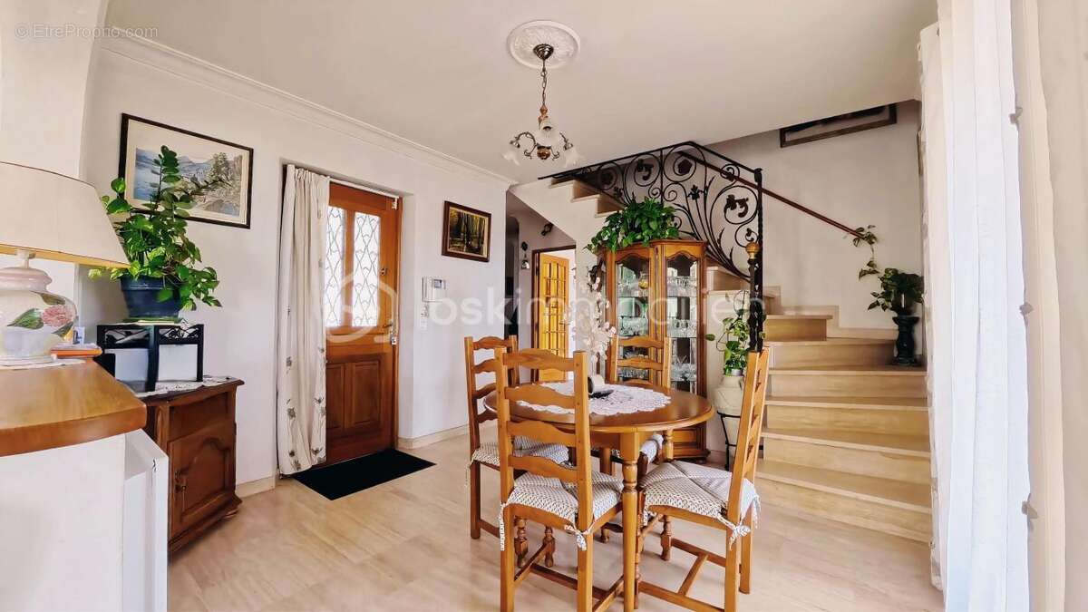 Maison à LAURIS
