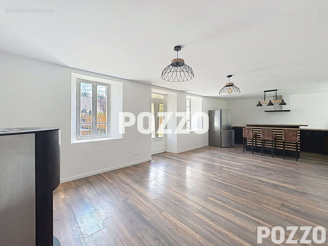 Maison entièrement rénovée avec du terrain et des dépendances proche Bréhal (50290) - photo 7