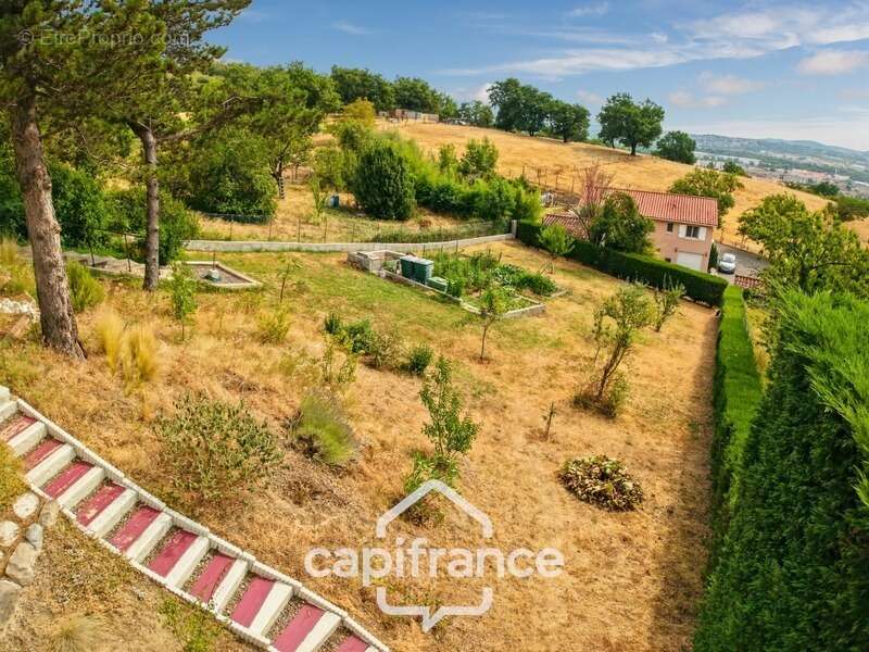 Maison à vendre Sur les hauteurs de Givors avec une Vue panoramique sur le Rhône - photo 5