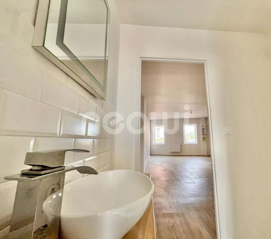 Appartement à AIGUEPERSE