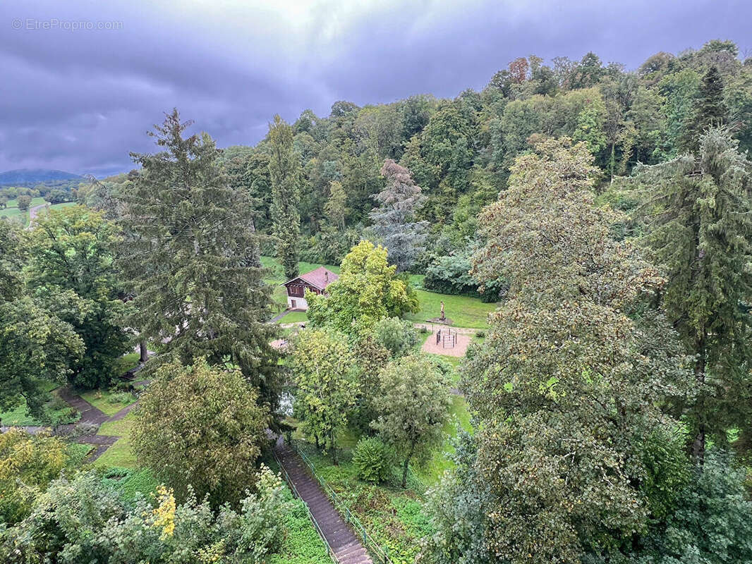 Appartement à BYANS-SUR-DOUBS