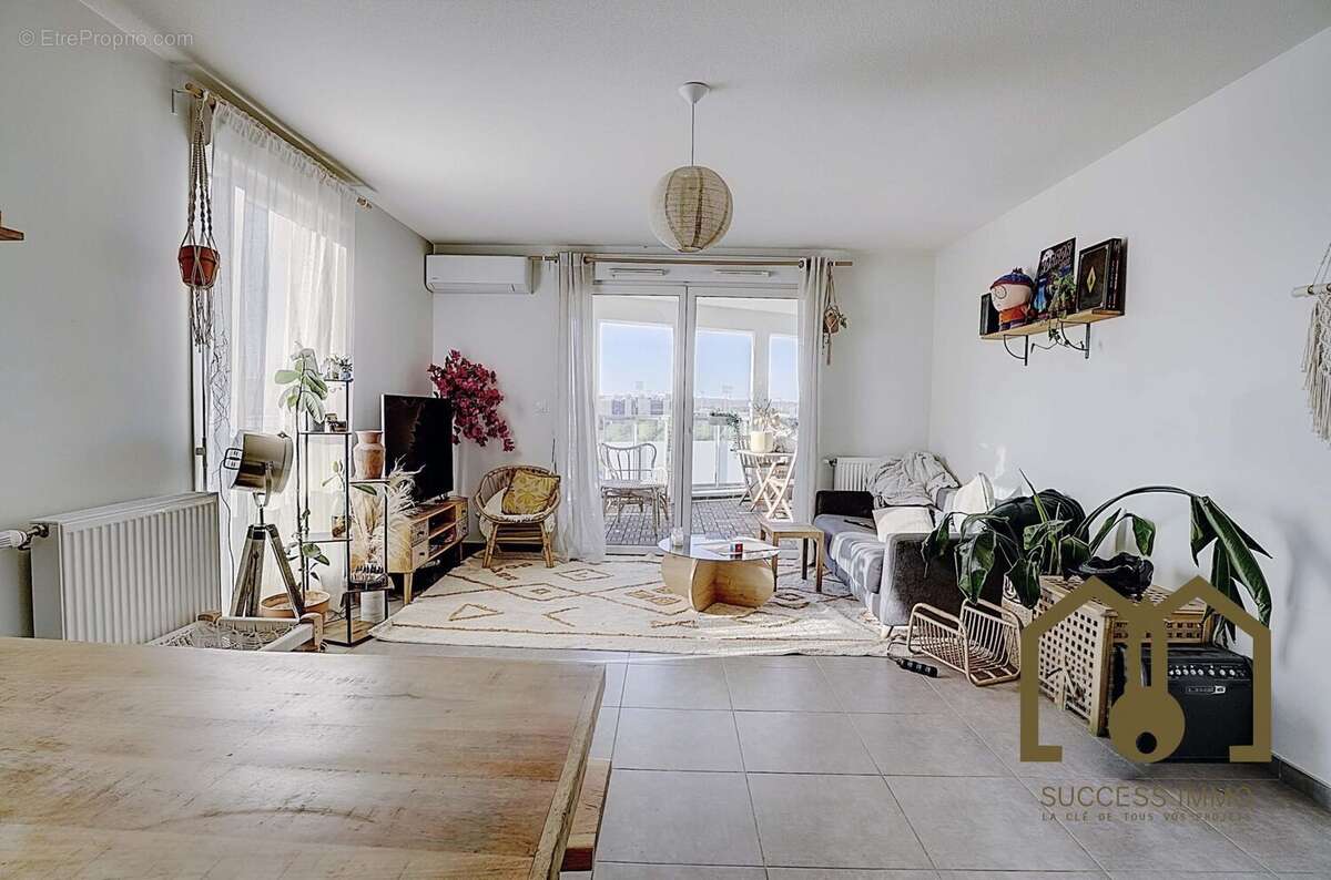 Appartement à VAULX-EN-VELIN