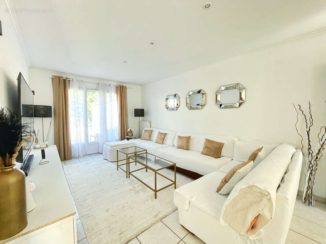 Maison à VAULX-EN-VELIN