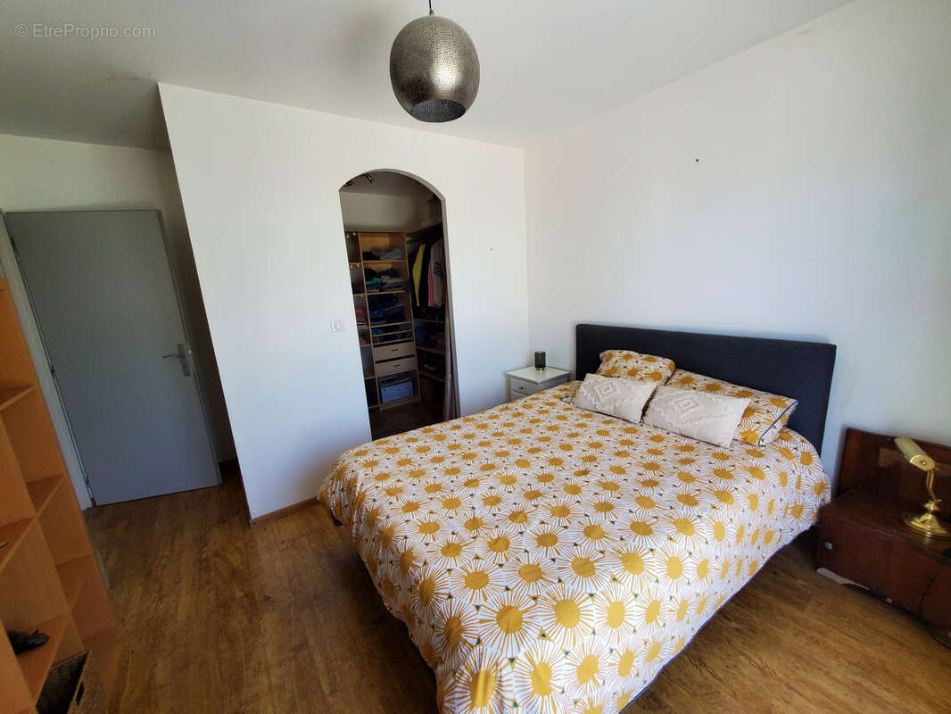 Maison à VIRAZEIL