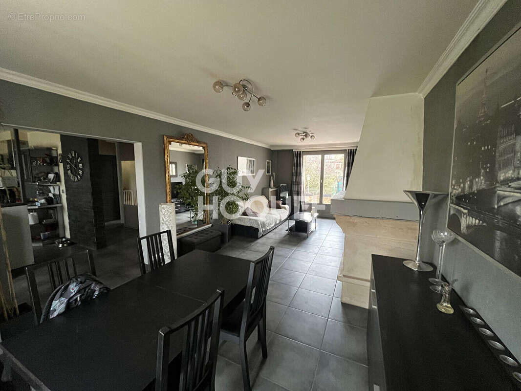 Maison à LE BLANC-MESNIL