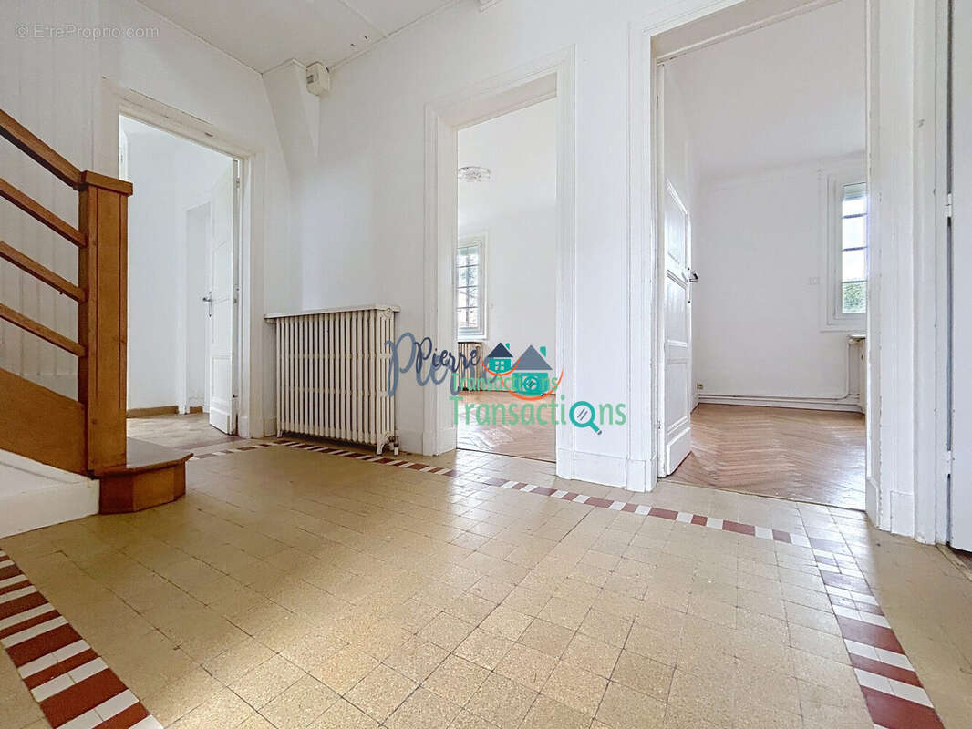 Maison à SAINT-MAURICE-D'ETELAN