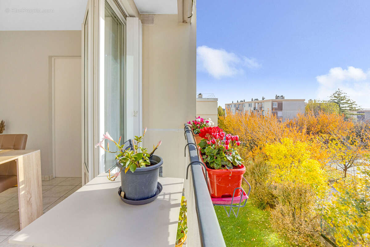 Appartement à LE PLESSIS-ROBINSON