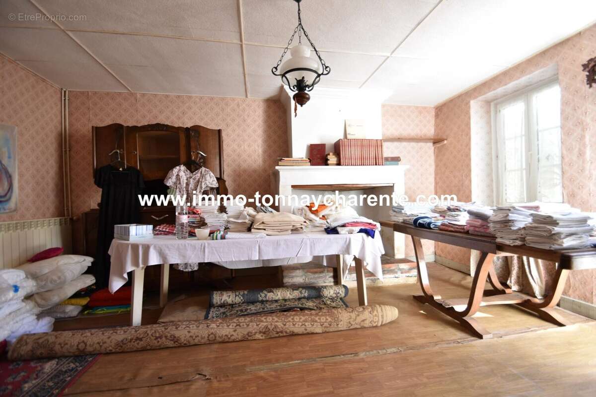 Maison à TONNAY-CHARENTE