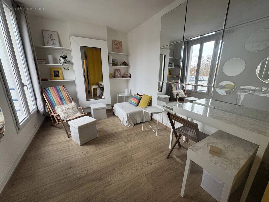 Appartement à PARIS-19E