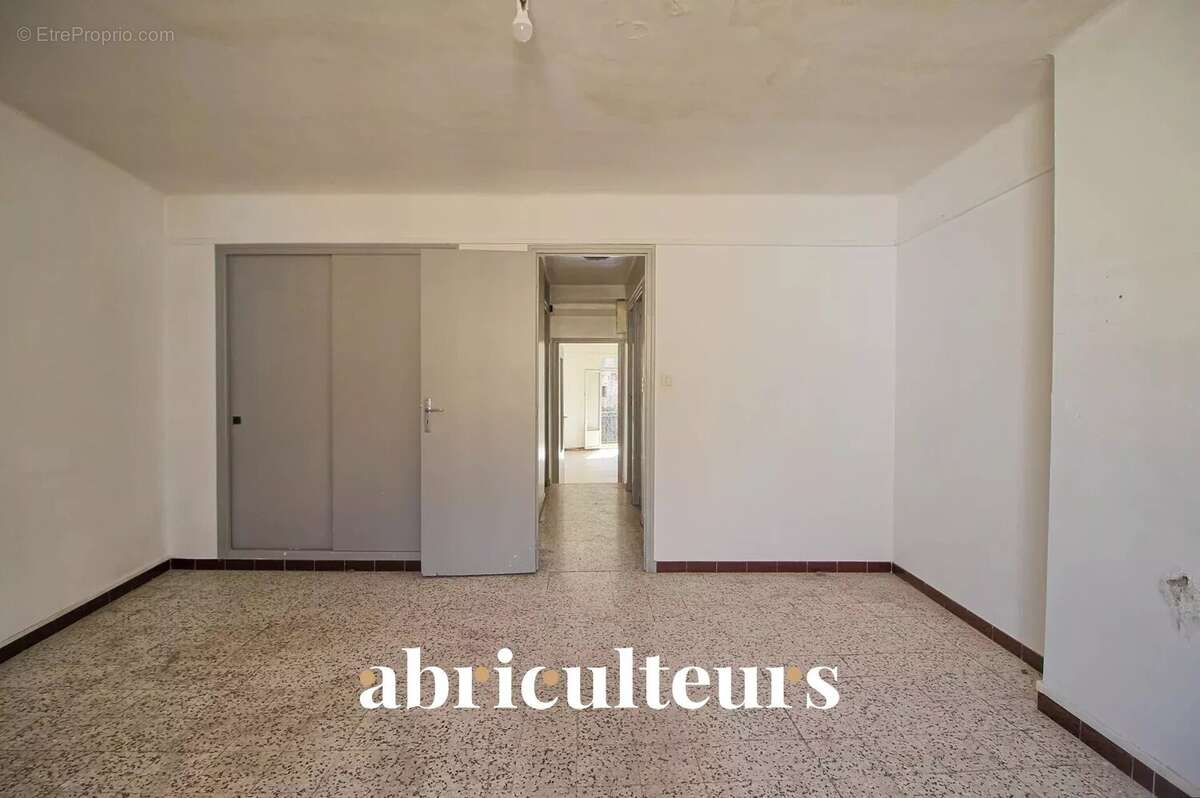 Appartement à ROGNES