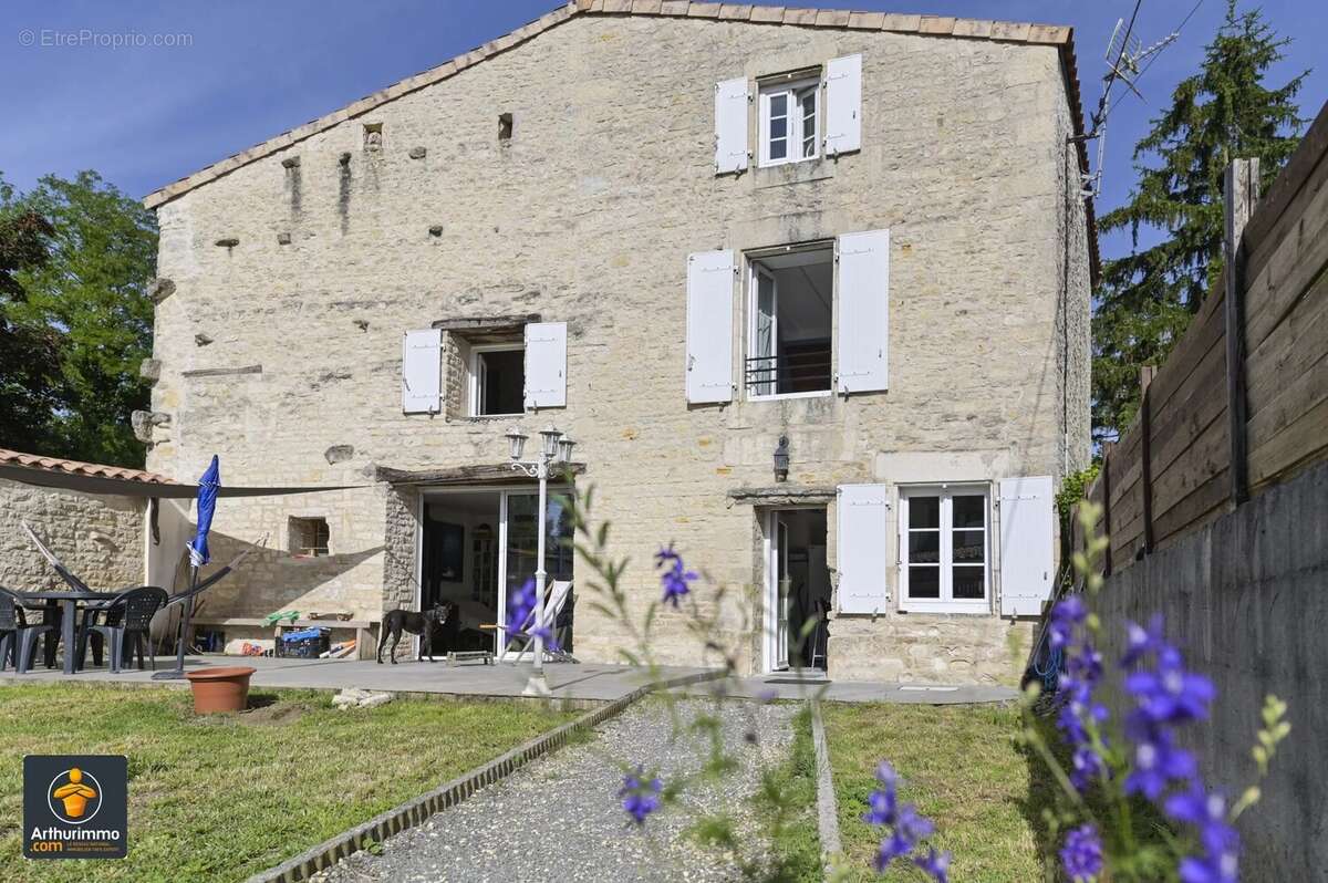 Maison à VALLANS
