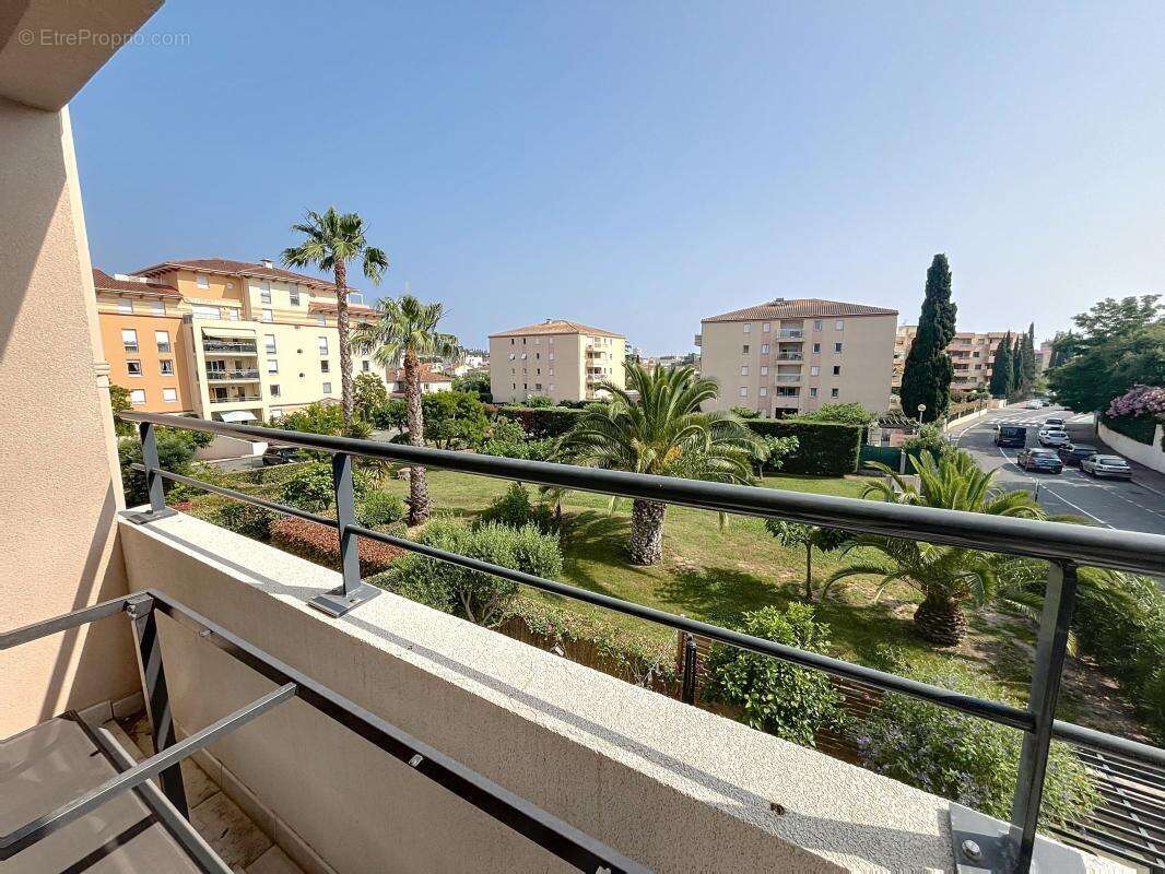 Appartement à FREJUS