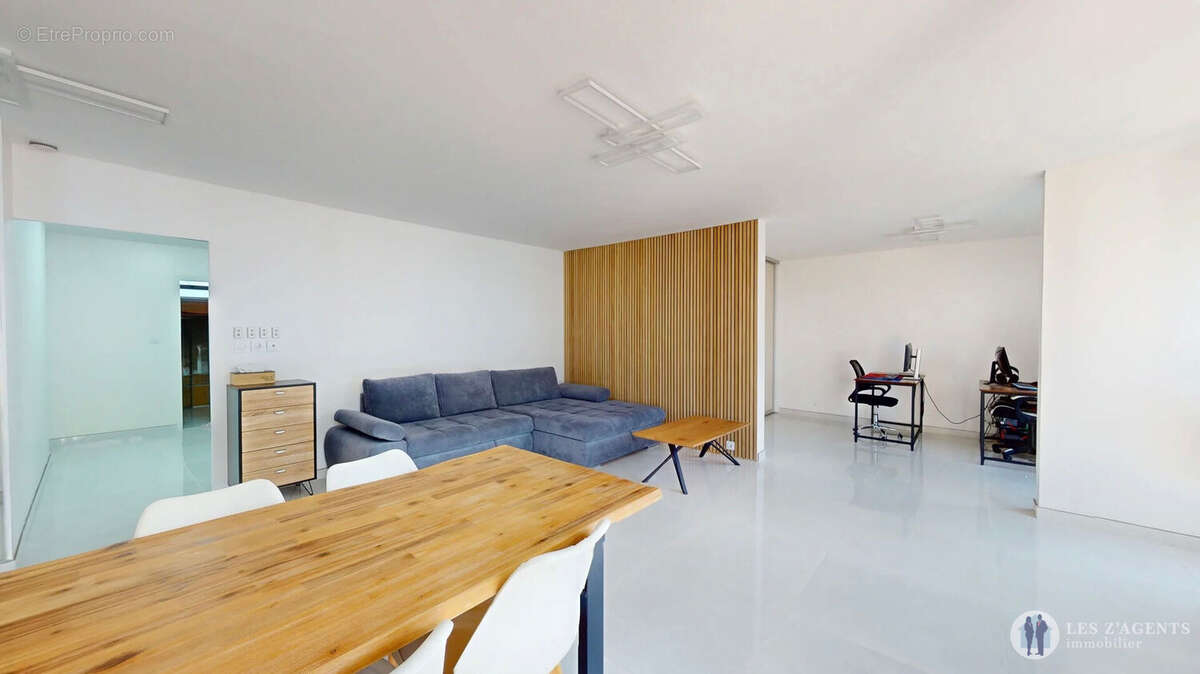 Appartement à FONTAINE