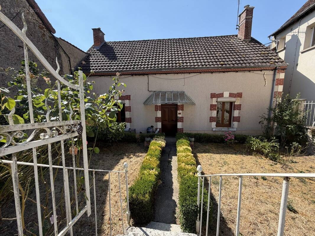 Maison à SANTRANGES