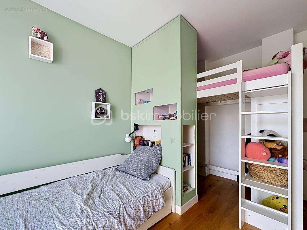 Appartement à NANTERRE