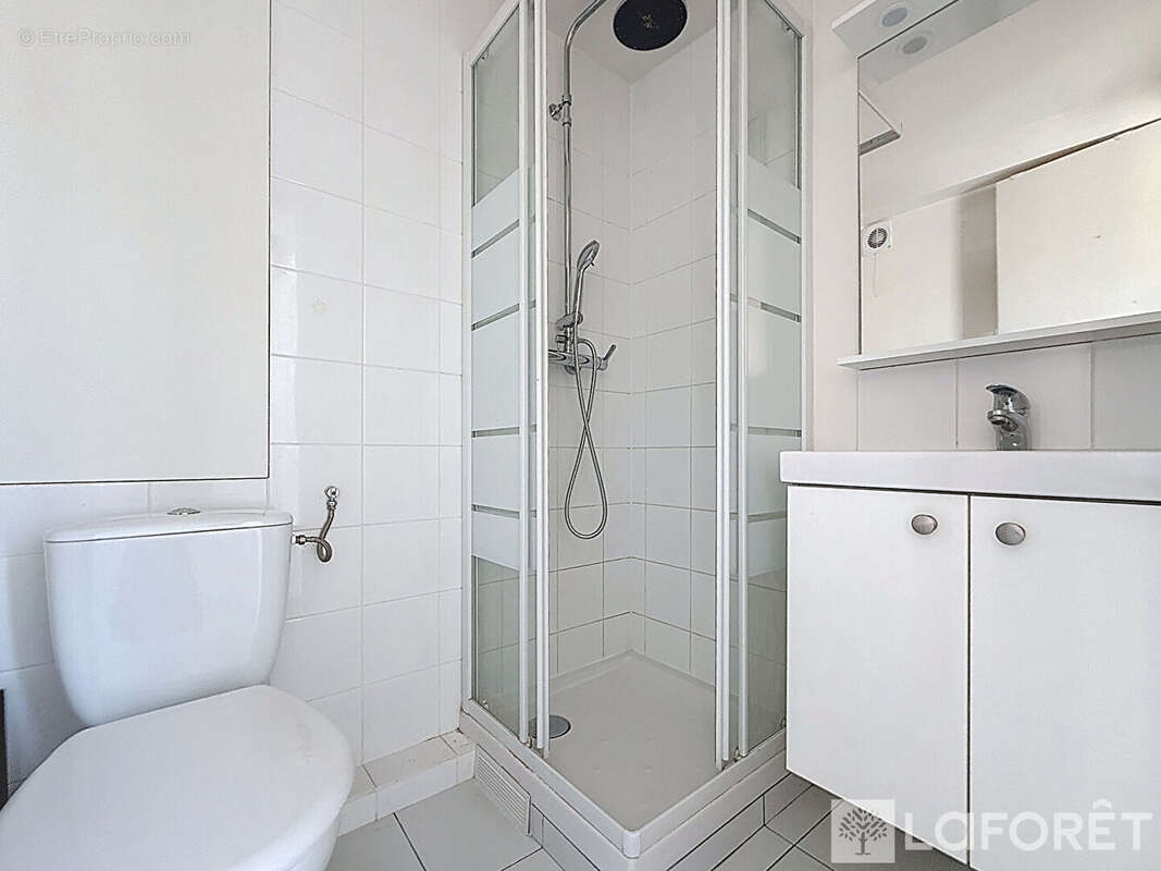 Appartement à PARIS-1E