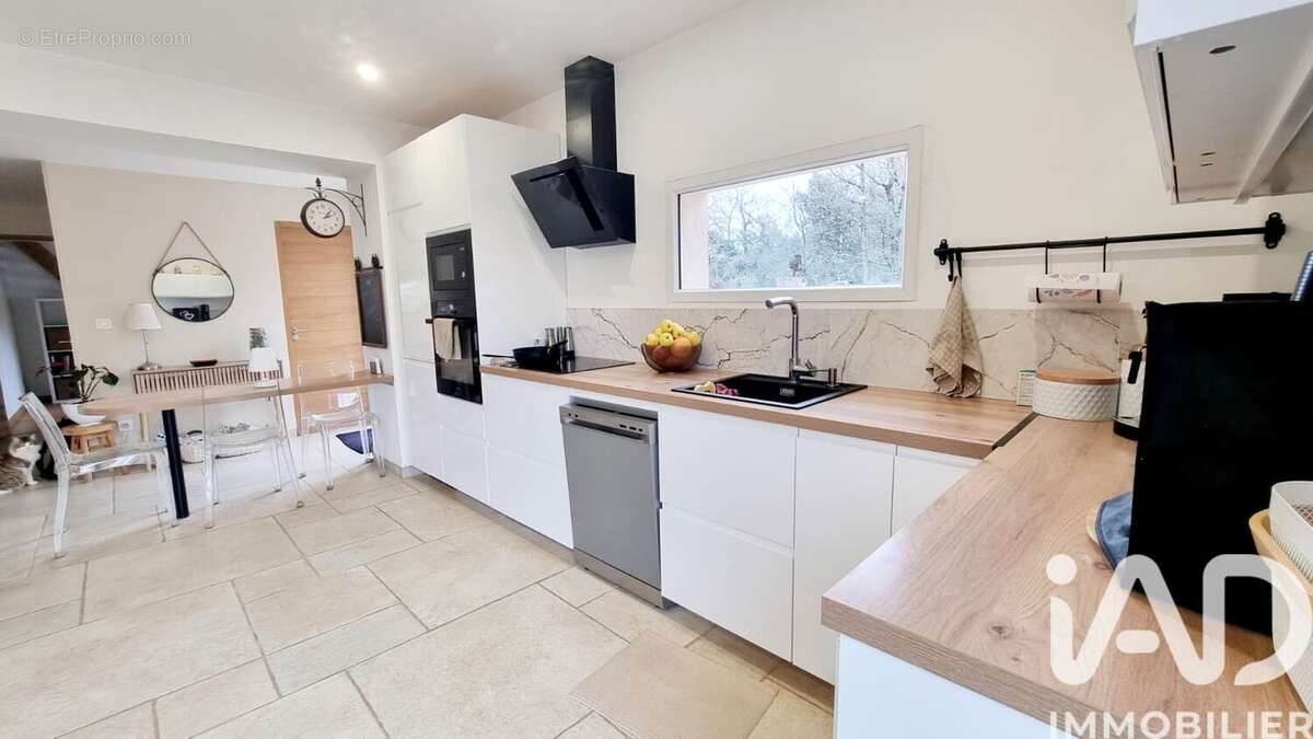 Photo 6 - Maison à TOURVES