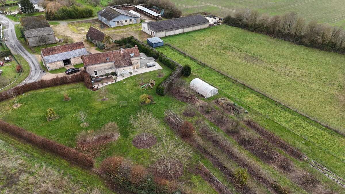 Maison à SAINT-PATERNE-RACAN