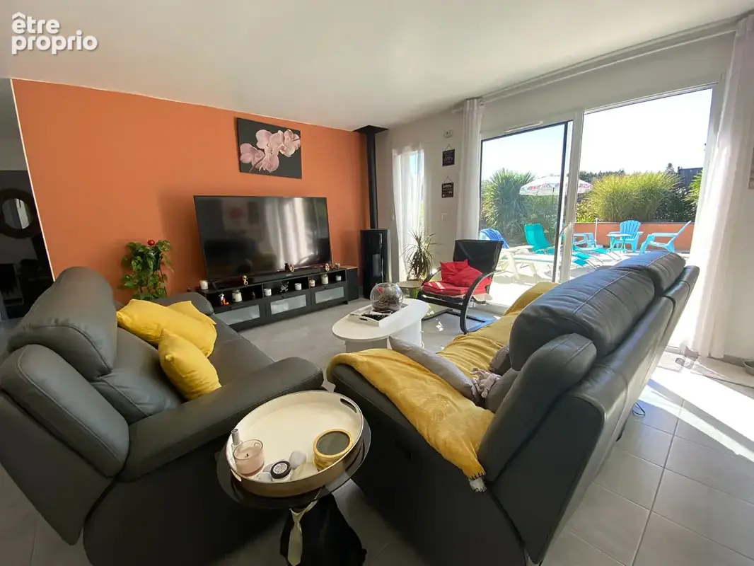 Charmante maison contemporaine de plain-pied avec piscine à Languidic - photo 7