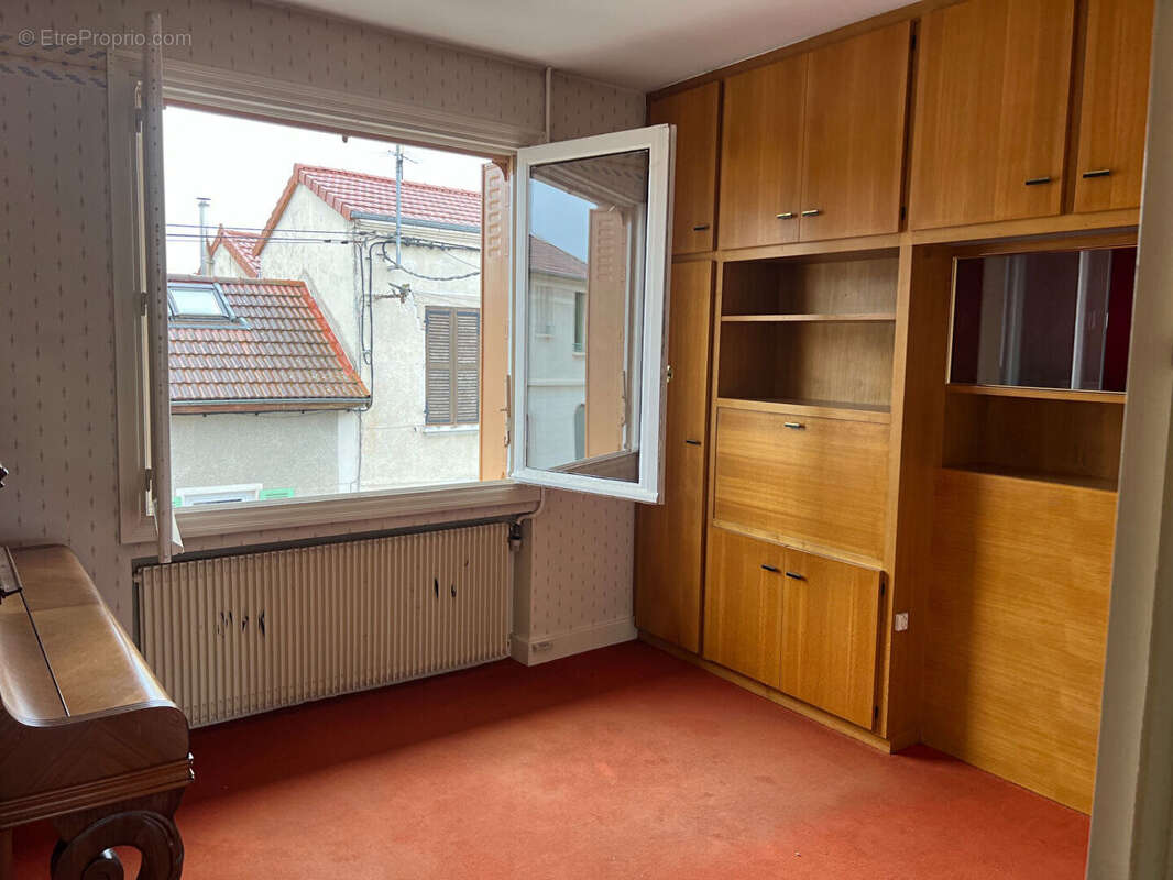 A VENDRE Maison  7 pièce(s) 155.17 m2  ROANNE CENTRE - photo 14