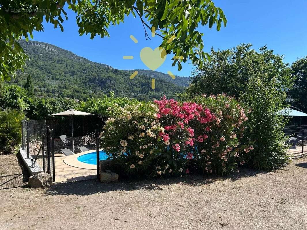BARGEMON : Belle villa à pied du village avec piscine - photo 22