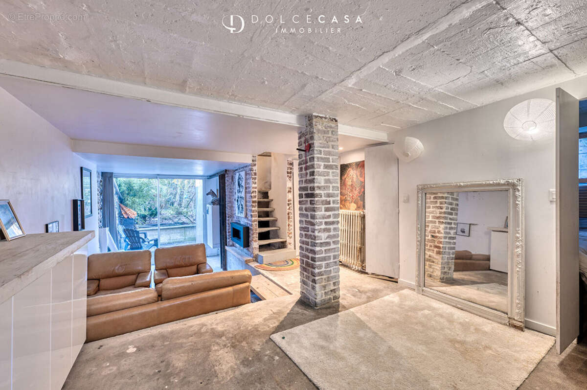 Maison à LE PERREUX-SUR-MARNE