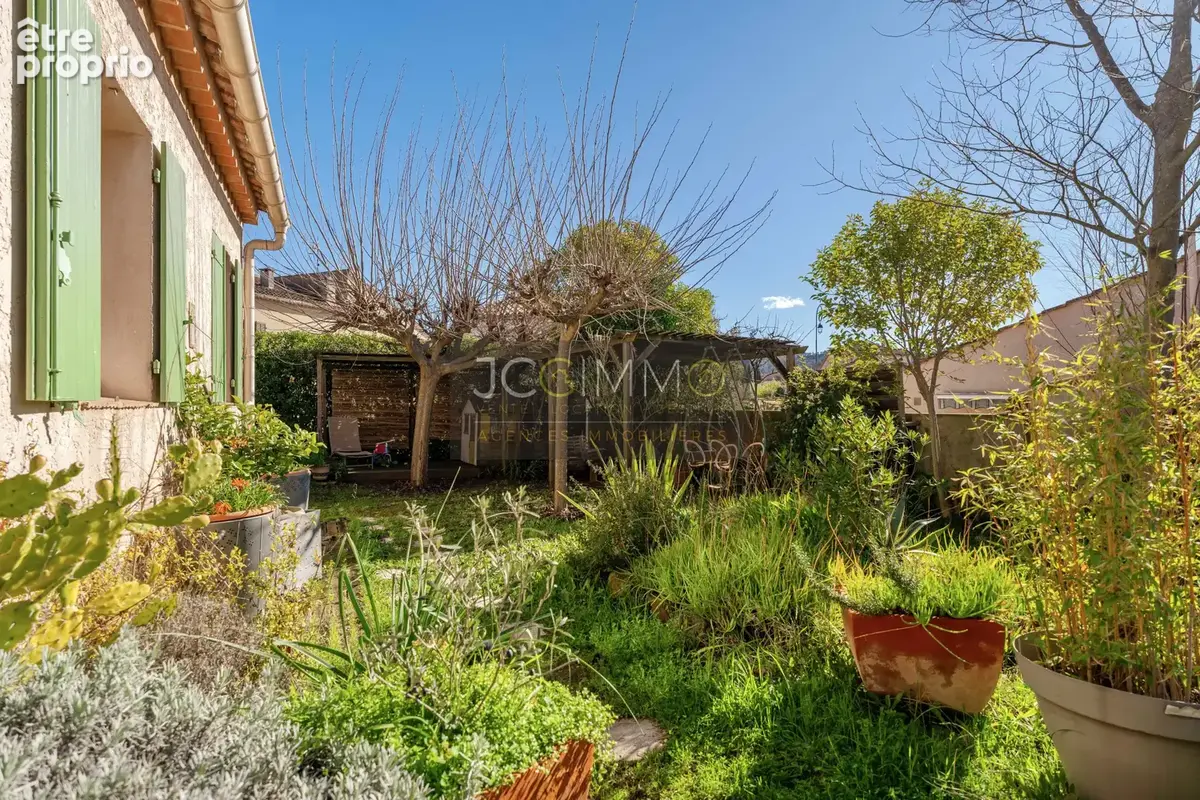 Grande maison familiale ou investissement - t6 - 4 / 5 chambres - 2 sejours - 3 sde- 3 wc - grand garage - photo 25