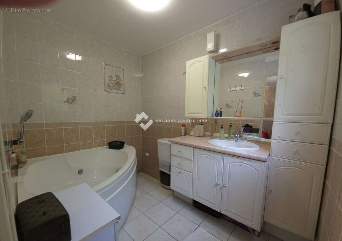 Maison 167 m² à Collinee  - photo 6