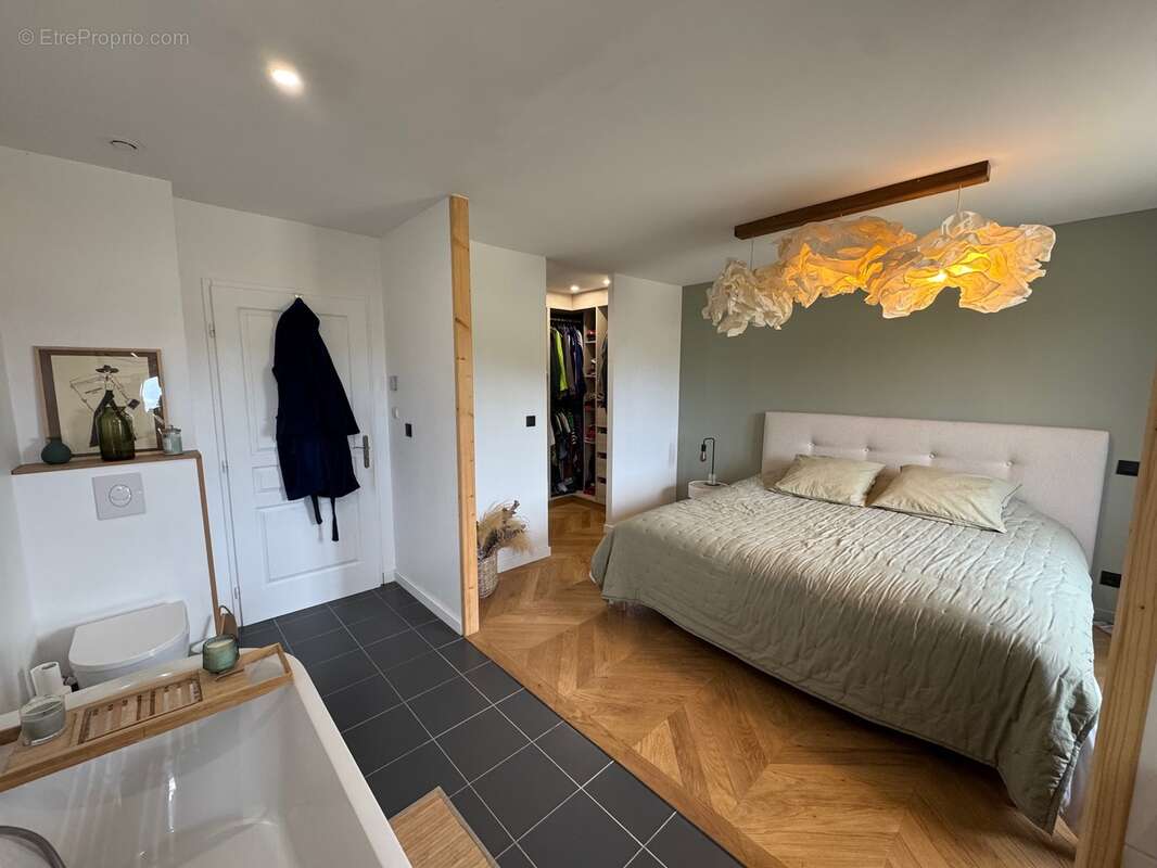 Maison à SALLES-DE-BARBEZIEUX